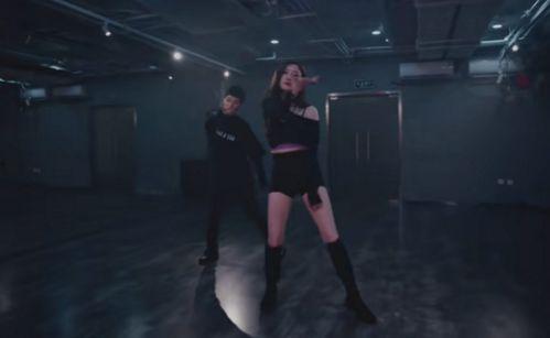 美女包围剧组吃瓜,美女如云！剧组现场上演吃瓜盛宴