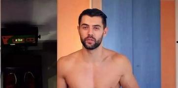 吃瓜腹肌男博主,揭秘健身博主背后的故事